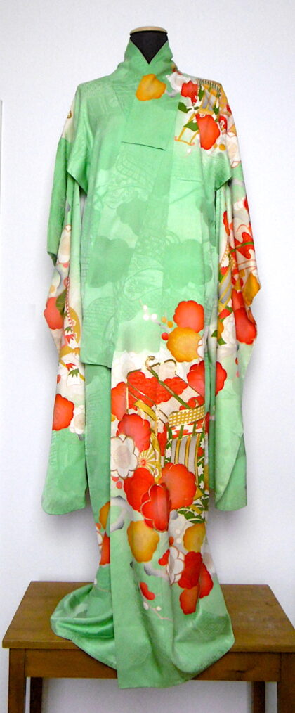 Furisode (16) Grön plommon