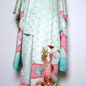Furisode (15) Ljusblå blommor