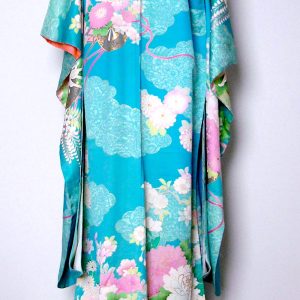 Furisode (07) Blåregn o pion