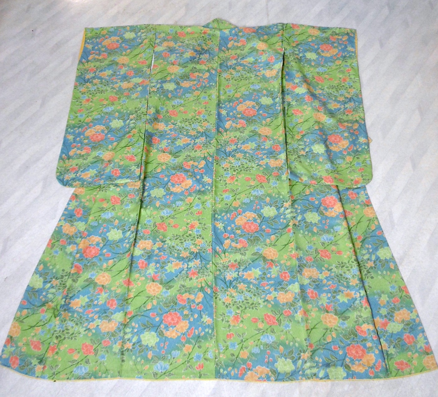 (03) Ljusgrön, blommor,Furisode - Image 4