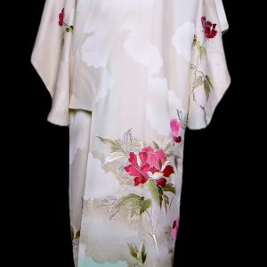 (05)  Broderi,blommor,Ko-Furisode