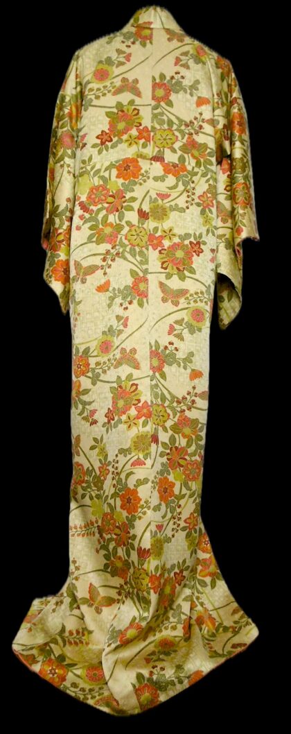 (17) Guld brun, Blommor,Komon